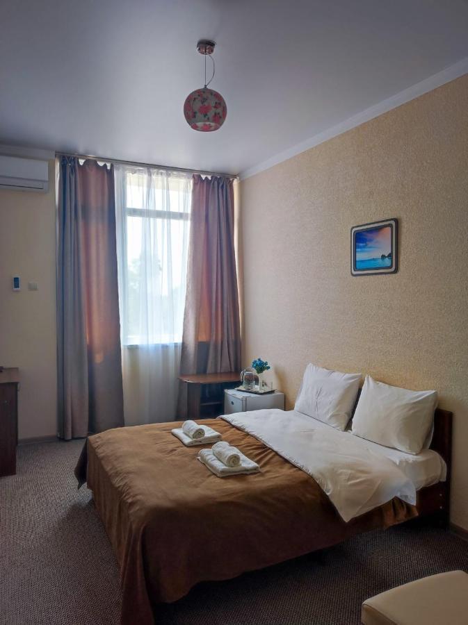 Отель Адунеи Сухум Sukhumi Exterior foto